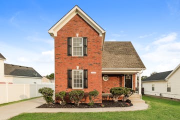 308 TEX AVE FAIRDALE, KY 40118